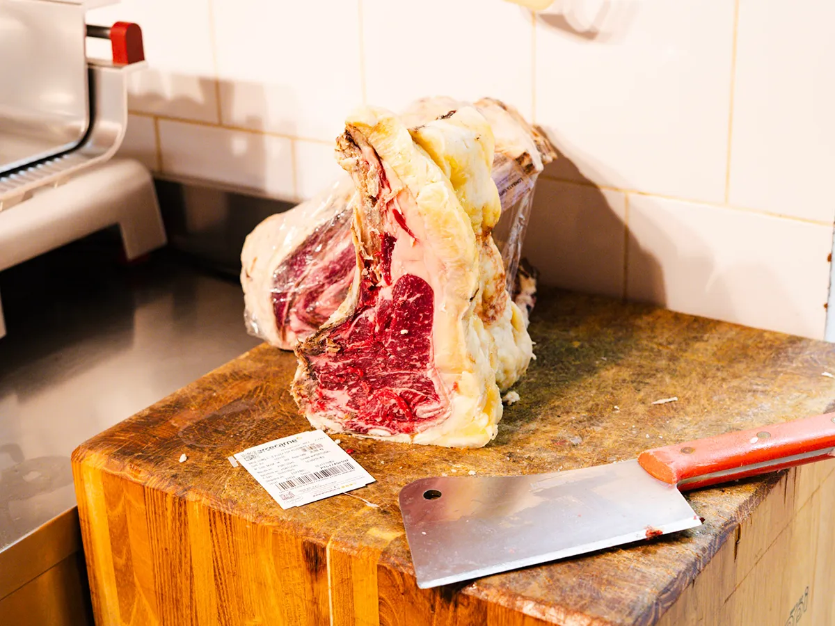 Dettaglio della marezzatura di un taglio di carne InCarne